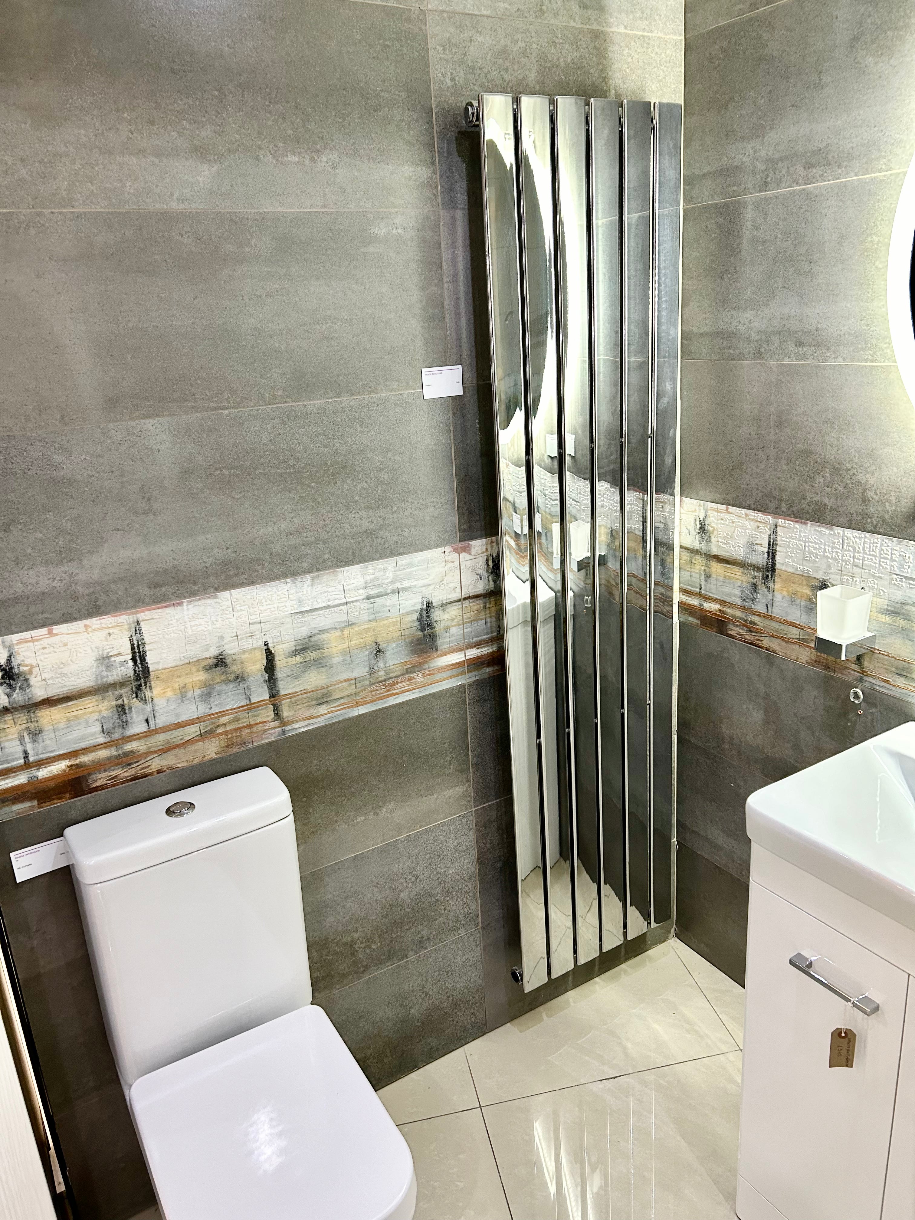 Flatco V Single Radiator 1200x450 BTU 2992