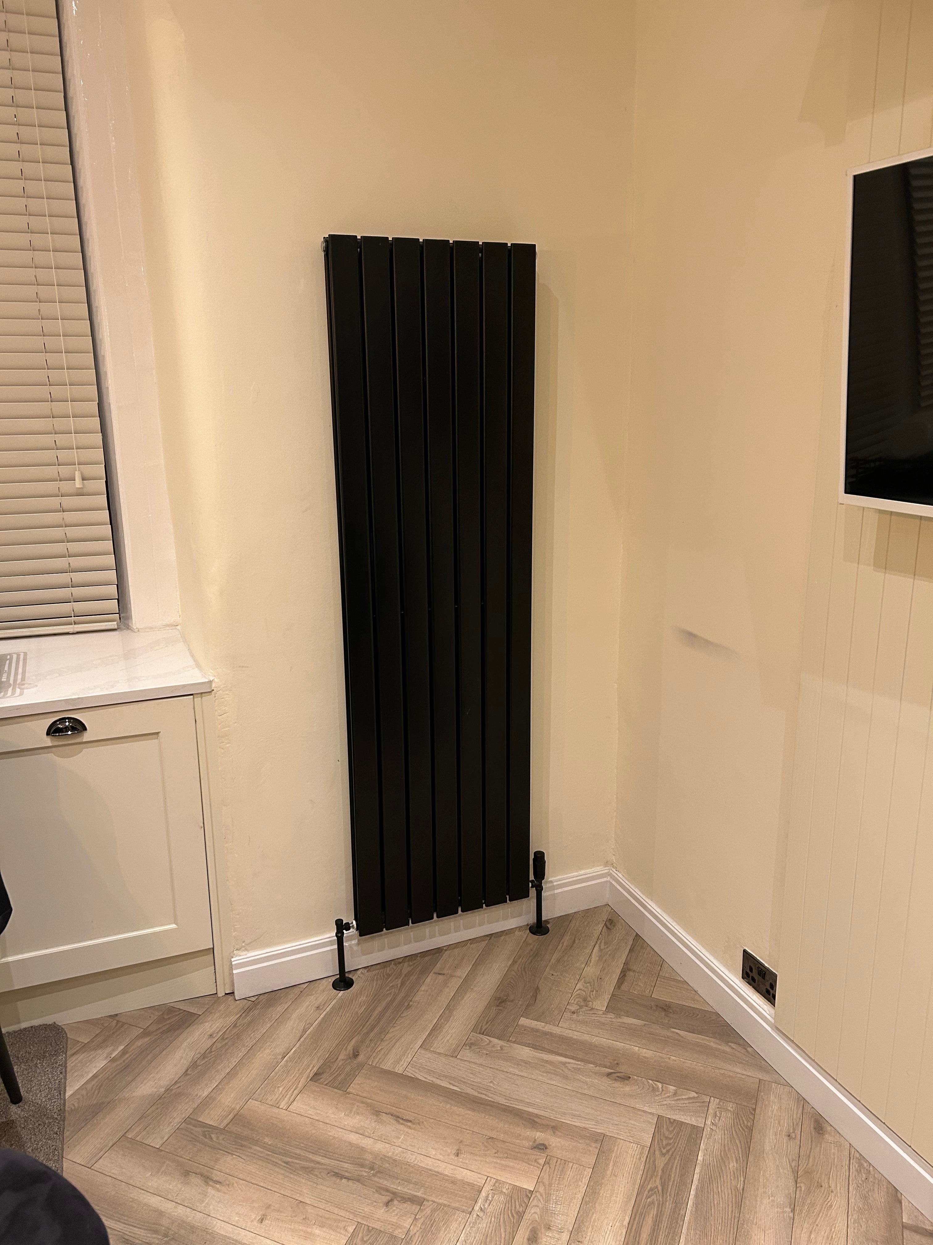 Flatco Double Vertical 1800x532 / BTU 10396