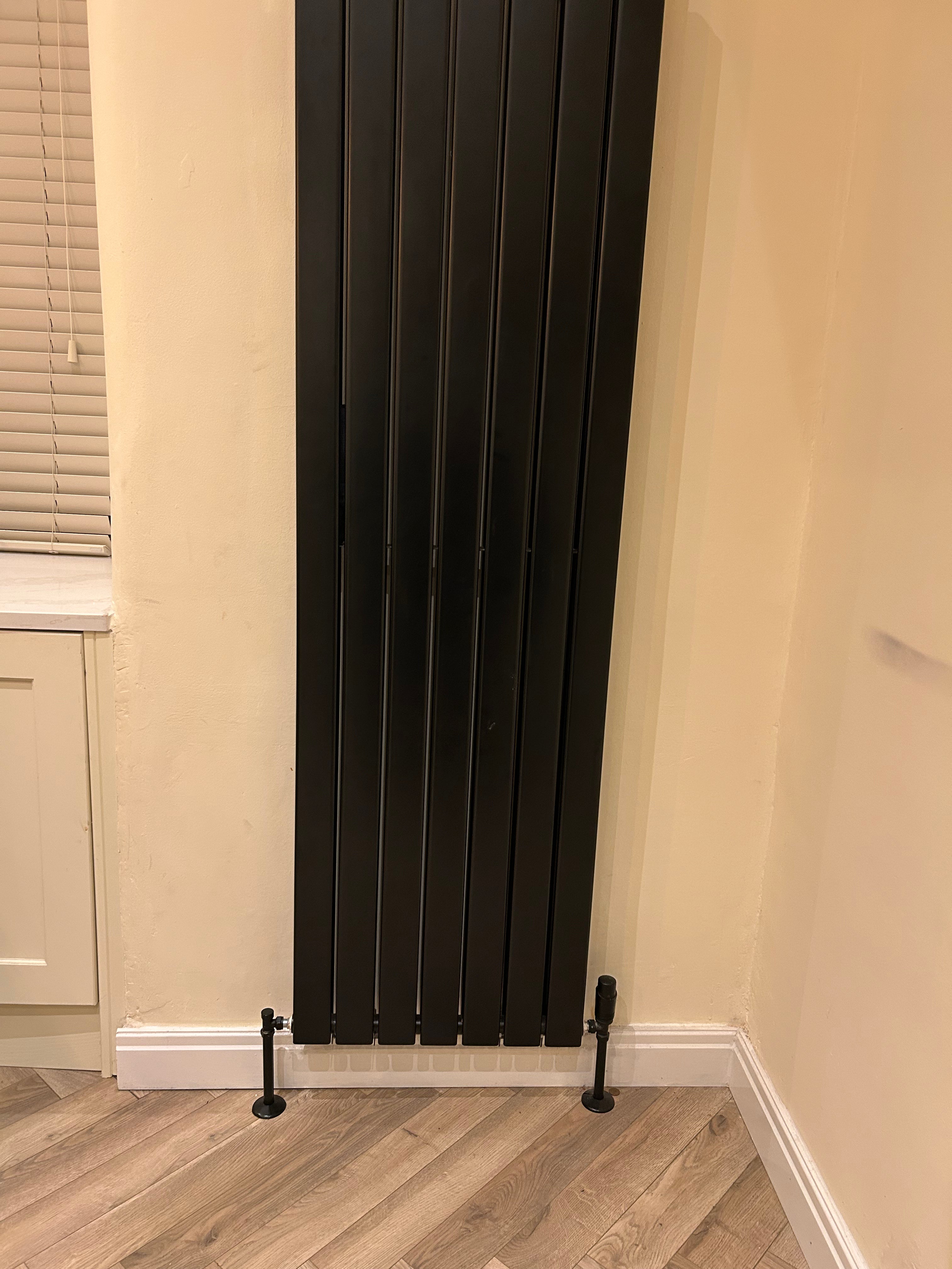 Flatco Double Vertical 1800x532 / BTU 10396