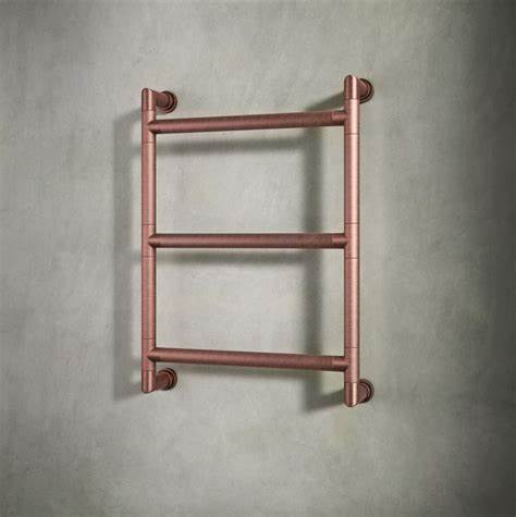 Aster Towel Rail 686x686x125 BTU 840